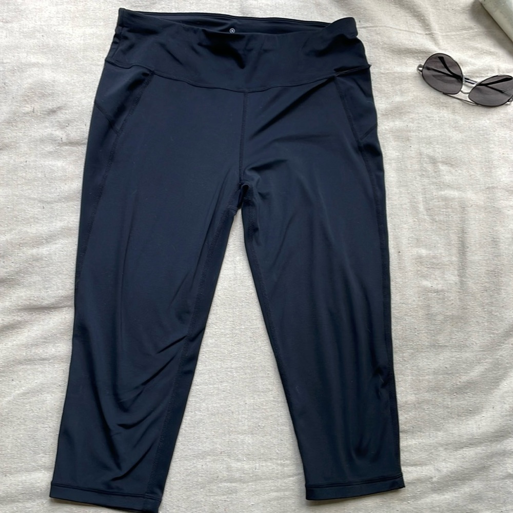 Sweaty Betty sz S contour capris